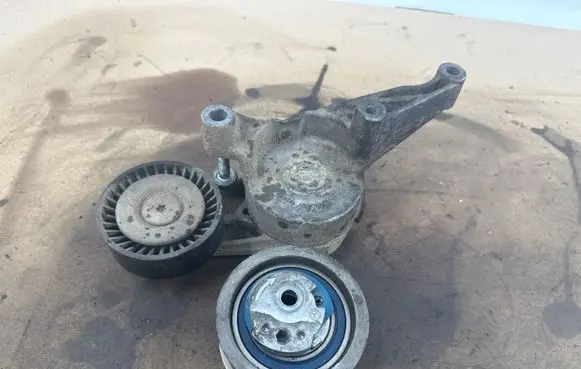 Skoda Octavia Mk2 (1Z) Generator/alternator belt tensioner 03G903315
