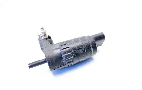 Volkswagen Golf VII Windscreen/windshield washer pump 1K6955651