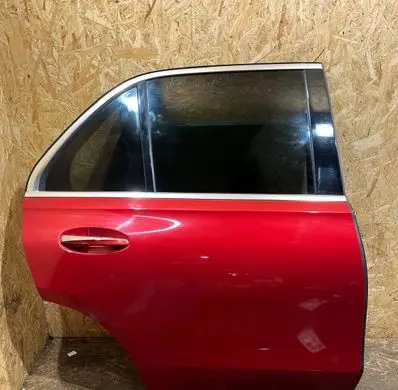Mercedes-Benz GLE W167 Rear door D682