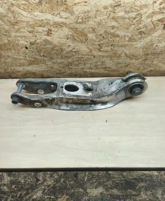 Porsche Cayenne (9Y0 9Y3) Rear upper control arm/wishbone 4M0505811J 4M0505311