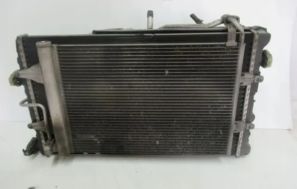 Volkswagen Polo IV 9N3 Radiator set 6Q0121253R