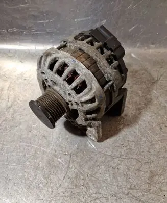 Dacia Sandero Generator/alternator 231005079R F000BL0456