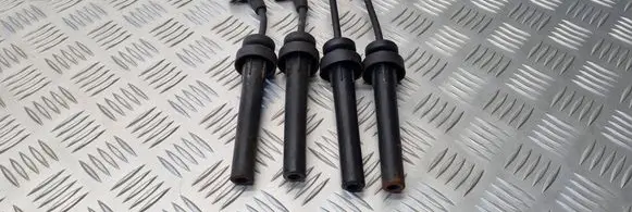 Chrysler Grand Voyager III Ignition plug leads 