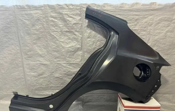 Mazda 3 III Rear quarter panel 