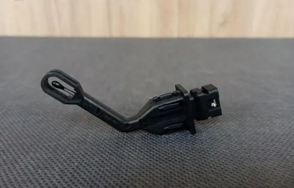 Coolant temperature sensor