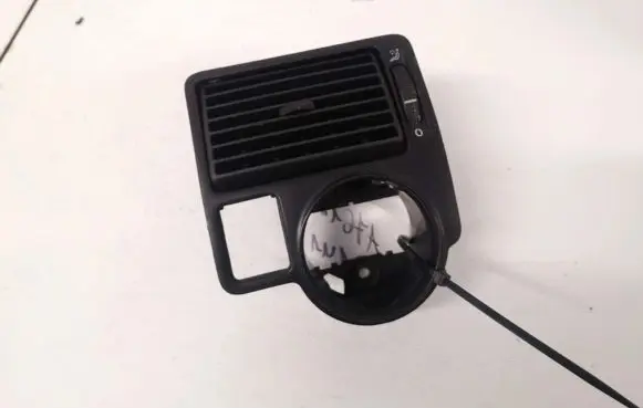 Volkswagen Golf IV Dash center air vent grill 1j1819983a