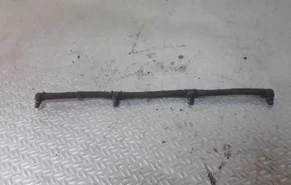 Opel Zafira B Fuel return line/hose 