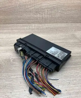 BMW 3 E90 E91 Comfort/convenience module 6957140 E6XKBM