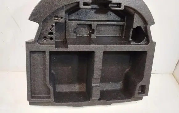 Skoda Superb B8 (3V) Spare wheel section trim 3V0863957B