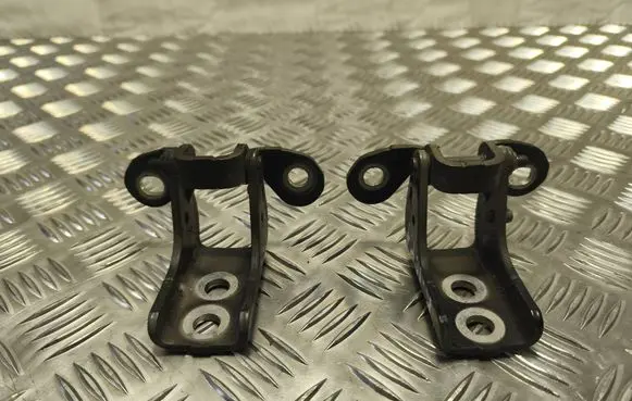 Nissan Micra K14 Front door hinge set 