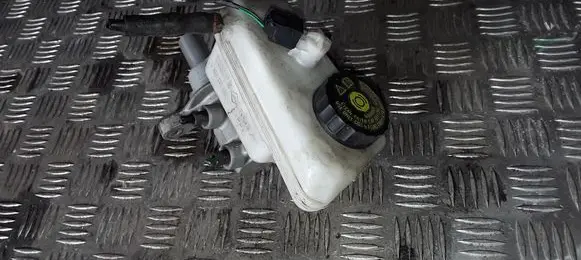 Renault Laguna III Master brake cylinder 0204051440