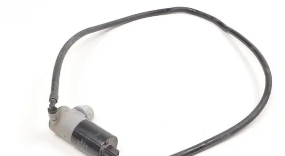 Volvo XC90 Windscreen/windshield washer pump 1019873001