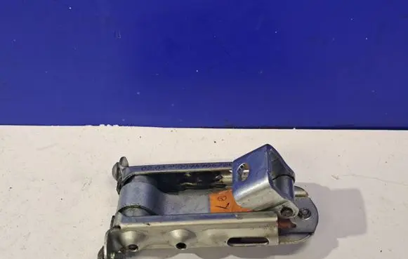 Mercedes-Benz Sprinter W906 Front door check strap stopper A9067200516