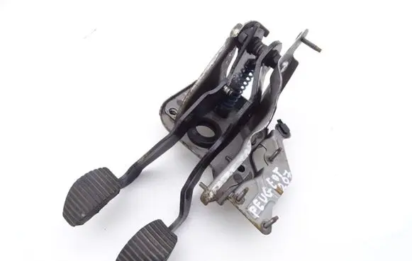 Peugeot 207 Pedal assembly 
