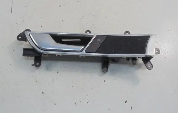 Audi A6 Allroad C5 Front door interior handle 4F0837019B