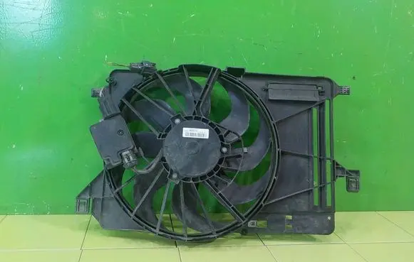 Ford Focus Fan set CV618C607VA