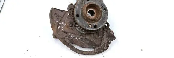 Volkswagen PASSAT B4 Front wheel hub