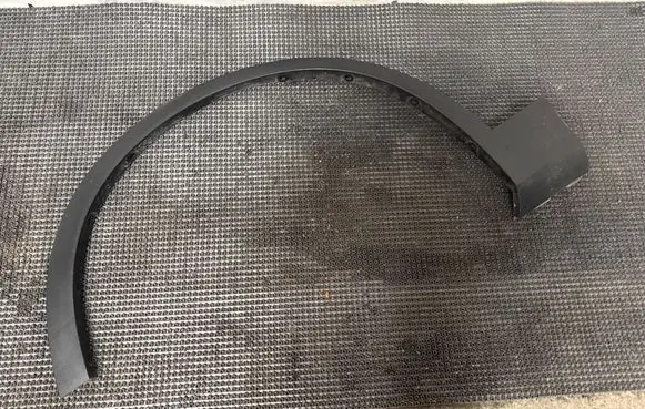 BMW X3 F25 Front arch trim 7210081
