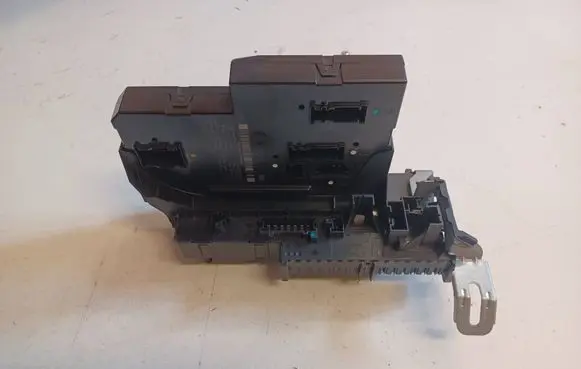 Mercedes-Benz E W212 SAM control unit A2129003822