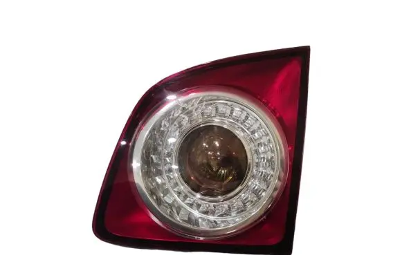 Volkswagen Golf Plus Tailgate rear/tail lights 5M0945094S 89091211