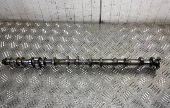 BMW 3 F30 F35 F31 Camshaft 8669213