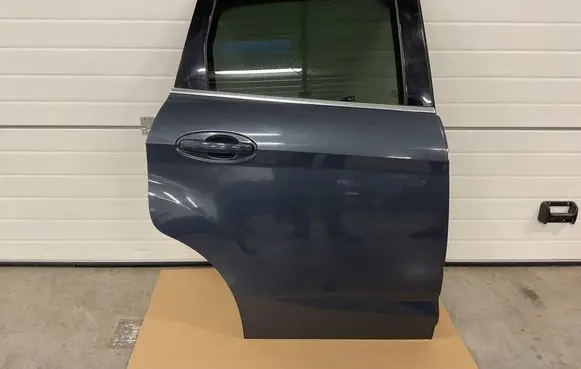 Rear door