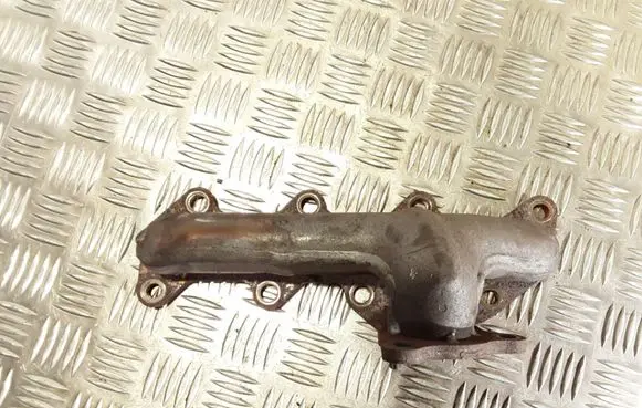 Toyota Yaris Exhaust manifold