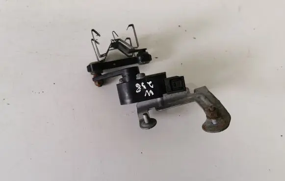 Mercedes-Benz C W205 Headlight/headlamp level sensor A0009053704