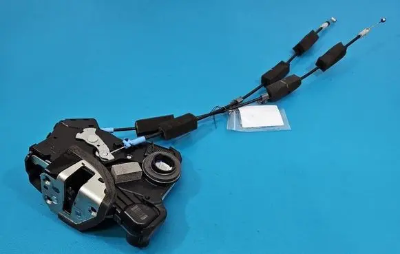 Honda Civic IX Front door lock 41113019760 IMPRK1590365