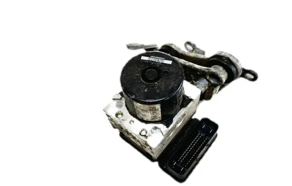 Mercedes-Benz C W204 ABS Pump A2044311912 A2049012400