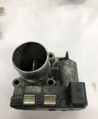 Renault Trafic II (X83) Throttle valve 8200330810 8200330812 0281002686