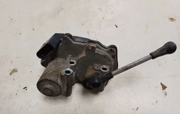 Audi A6 S6 C6 4F Intake manifold valve actuator/motor 06F133482B