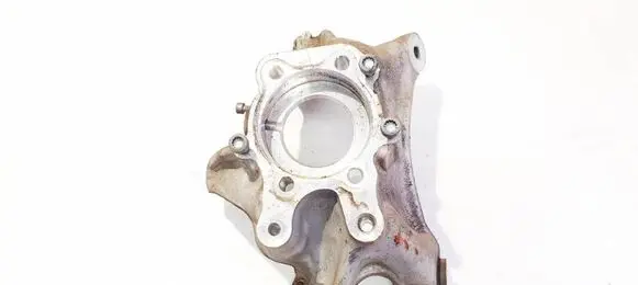 Rear wheel hub