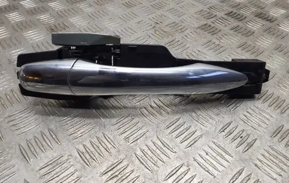 Infiniti Q70 Y51 Rear door exterior handle