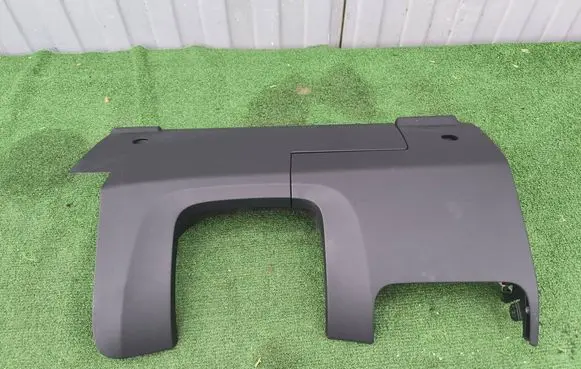 Volkswagen Touareg II Dashboard lower bottom trim panel 7P1858366 7P1858366F 7P1858368