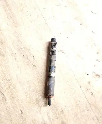 Fuel injector