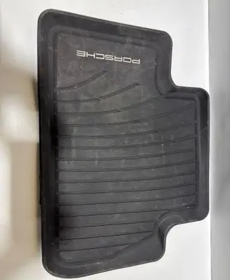 Porsche Macan (95B) Rear floor mat 95B044800 95B04480 042043242