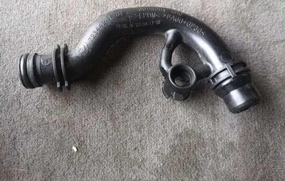 BMW 4 F32 F33 Electric car engine cooling hoses/pipes 72344241