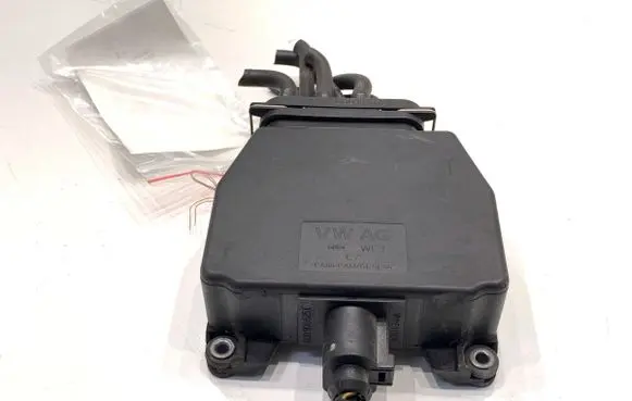 Volkswagen Golf V Heat shield in engine bay 6Q0131075