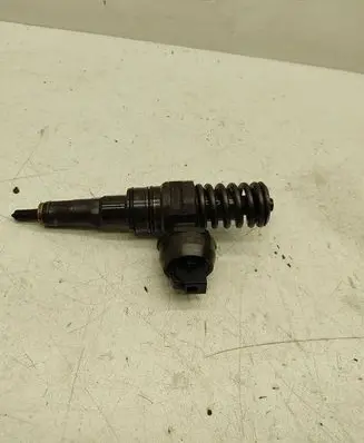 Seat Altea XL Fuel injector 0414720215 038130073AG