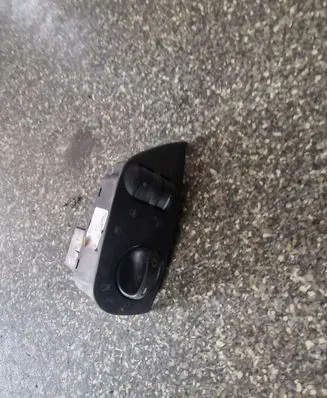 Volkswagen Caddy Light switch 6N1941531M