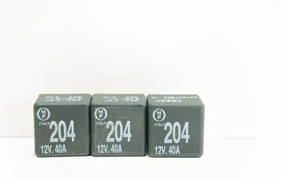 Audi A6 S6 C4 4A Other relay 431951253