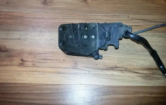 Mazda 626 Front door lock