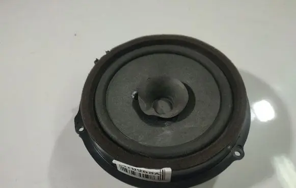 Ford Fiesta Front door speaker 8A6T18808CC