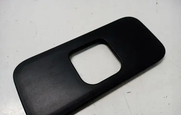 Renault Talisman Tailgate/boot lid lock trim 909303952R