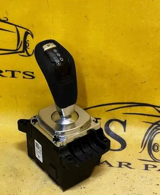 Land Rover Evoque II Gear shifter/selector K8D27E453AA