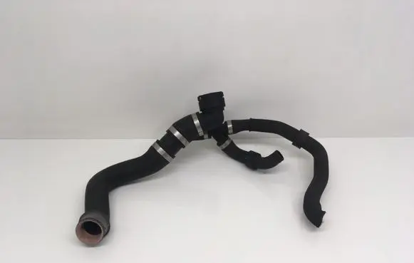 Mercedes-Benz GLE (W166 - C292) Engine coolant pipe/hose A0009972359