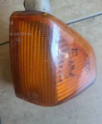 Ford Escort Front indicator light 81AG13369AA 046551 6612