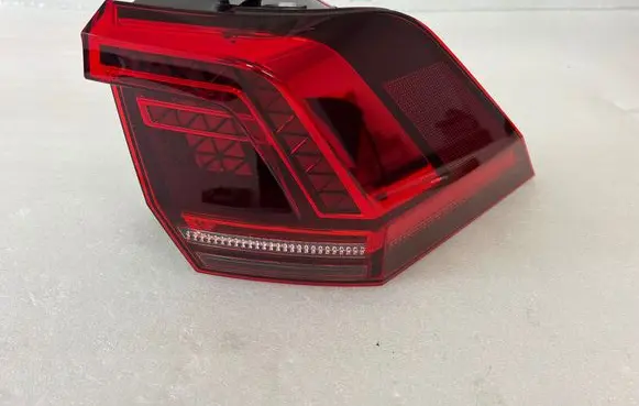Volkswagen Tiguan Rear/tail lights 5NA945208F 2SD01252102 5NA945208