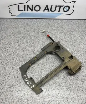 Front door exterior handle/bracket